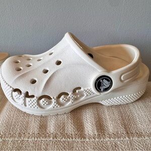 Crocs Size 8 Toddler White Clogs